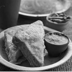 Bread Pakoda ( 2 Pieces)