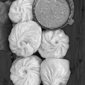 Veg momo's steam