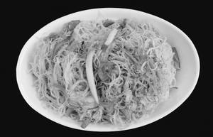 Stir Fried Rice Noodles With Vegetable 