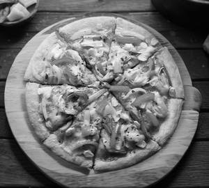 Simple veg pizza