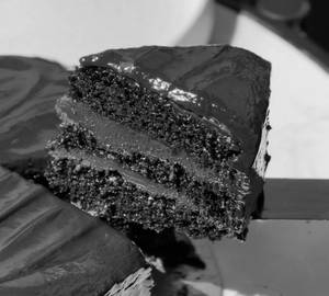 Signature Chocolate Matilda Cake (1 Slice)