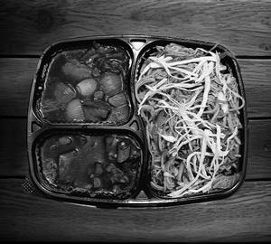 Egg Noodles With Chilli Chicken