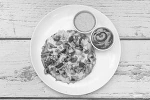 Mushroom Cheese Pizza