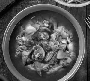 Veg Yakhni