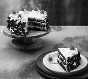 Black Forest Truffle [Pastery]