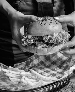 Noodles Tikki Burger