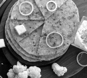 2 Gobhi Paratha With Curd And Pickle
