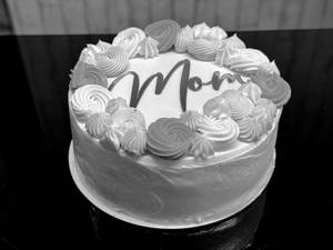 MOM Cake