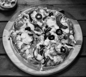 Veg Pizza [8 Inches]