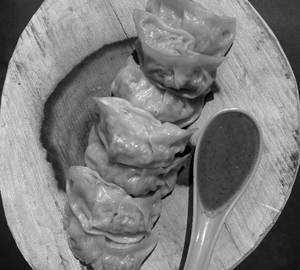 Special pork momos