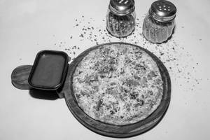 Onion Tomato Capsicum Pizza