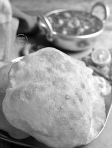 Chole Bhatoore