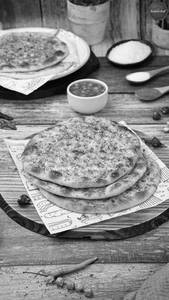 Stuffed Kulcha
