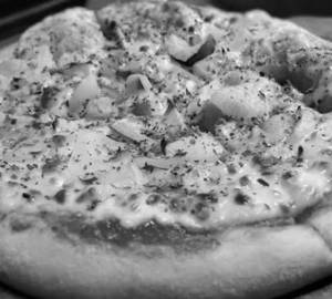 Onion Pizza