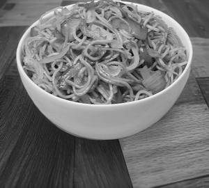Chilli garlic noodles