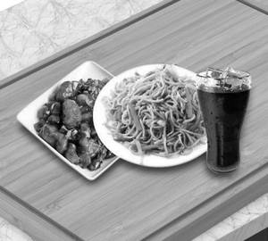 Chilly Paneer+ Noodle+ Coldrink(180Ml)