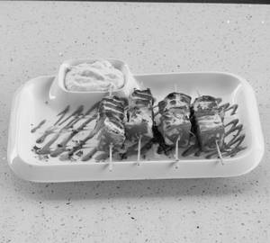 Creamy Cashew Nut Cottage Cheese Skewers