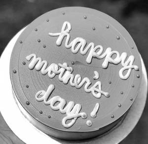 Mothers Day Strawbery Cake