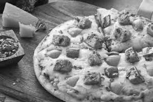 Tandoori Paneer Pizza [8 Inches]