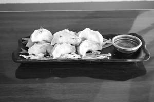 Veg Momos 10 Pc