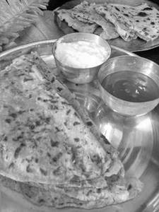 Tawa Aloo Paratha with Dahi