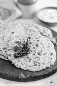 Tandoori Missi Roti