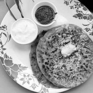 Tawa Onion Paratha with Dahi