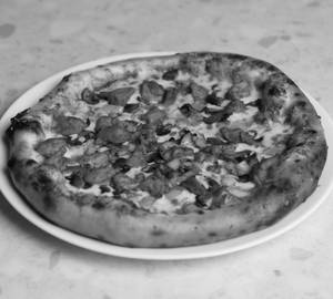 Chicken Tikka & Onion Pizza