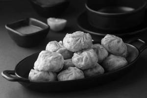 Paneer fried momos [8 pcs]