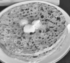 Aaloo Parantha With Dahi