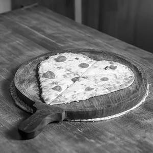 Cheesy Margherita Pizza