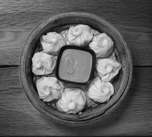 Chicken Momos (8 Pieces)