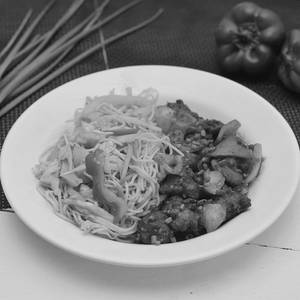 Chicken Manchurian & Veg Noodles Box