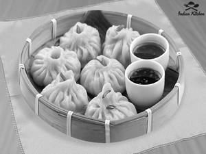 Veg Momos [6 Pcs]