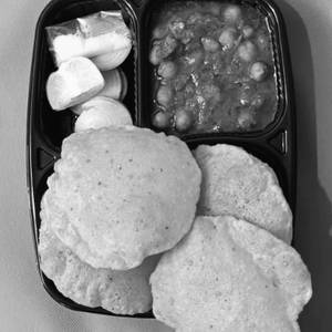 Chhole Poori Combo