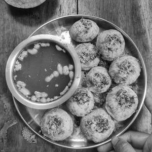Masala puri and paani puri