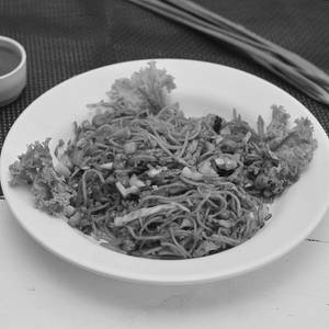 Chicken Schezwan & Veg Noodles Box