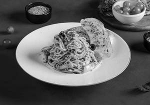 Veg Aglio Olio Peperercino Pasta