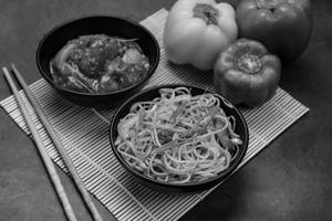 Paneer Hot Garlic & Veg. Chowmein