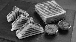 Grilled sandwich 1 pcs