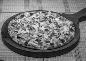 Chilli Paneer Pizza
