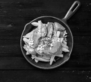 Tandoori Tikka Poutine