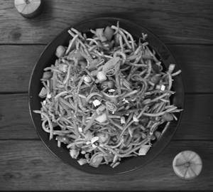 Chinese Bhel [Per Portion] ) (440 to 650 Calories)
