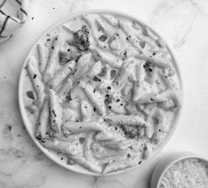 White Sauce Pasta