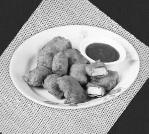 Paneer pakoda [full]