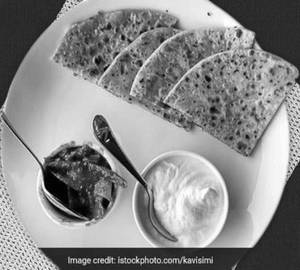 Aloo paratha with curd [full]
