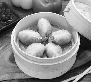 Crystal Chicken And Pakchoy Dimsums [5 Pieces]