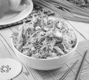 Chicken & Egg Wok Tossed Noodles