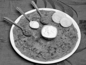 Aloo Thalipeeth