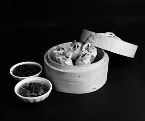 Chicken And Water Chestnut Dimsums [5 Pieces]